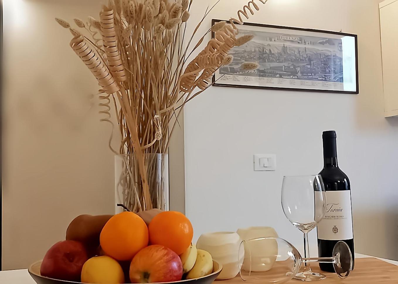 Charming & Spacious Florentine Home Just Two Mins From Tram Stop Firenze Eksteriør bilde
